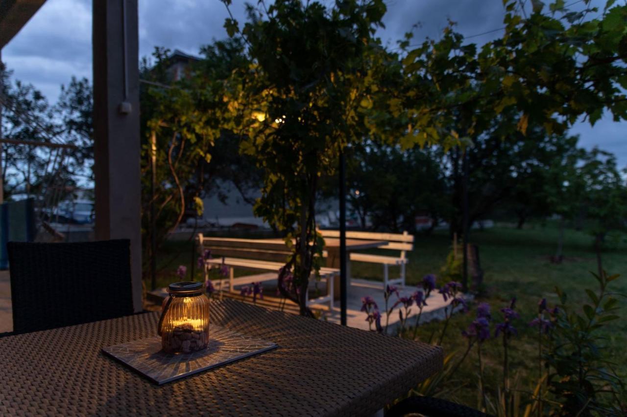 Apartment Livaja Kastel Novi Екстер'єр фото